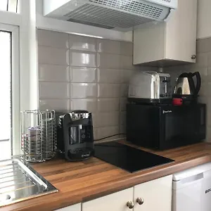  Apartment Studio United Kingdom